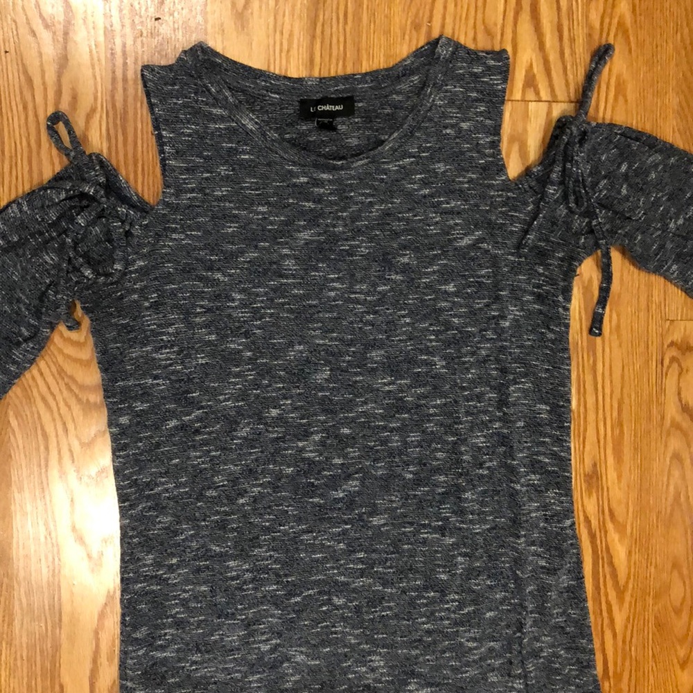 Cold shoulder long sleeve